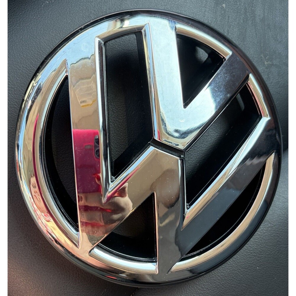 Volkswagen OEM VW Front Grille Emblem Jetta-Sedan Car 2011-2014 MK6